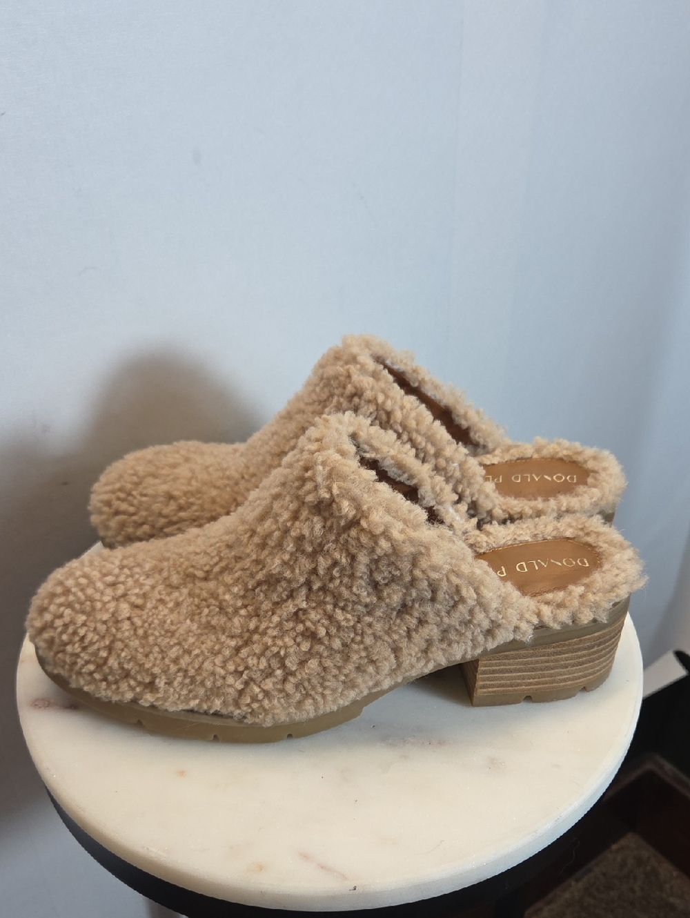Donald J. Pliner Womens Sammie Beige Shearling And Leather Mule Clogs Size 9.5